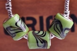 lampwork glaskraal/bedel pandora-style